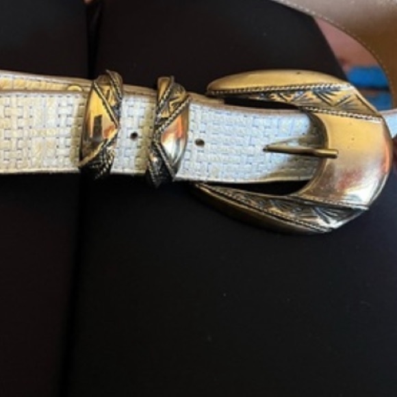 Vintage Leatherock Embossed Leather Western Buckle Belt - Picture 7 of 13